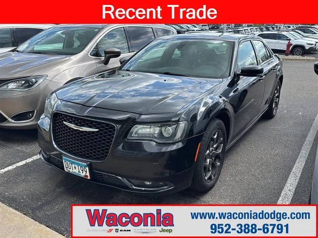 2017 Chrysler 300 300S AWD photo