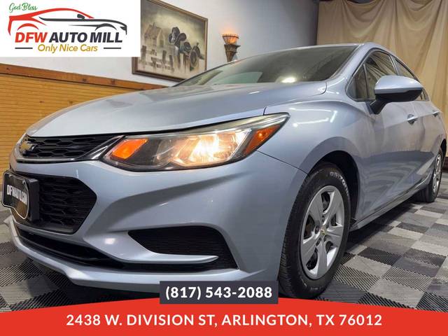 2017 Chevrolet Cruze LS FWD photo