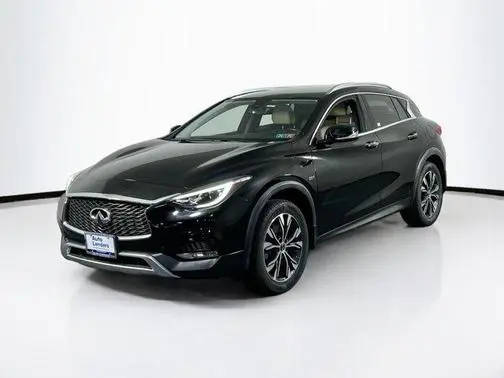 2018 Infiniti QX30 Premium AWD photo