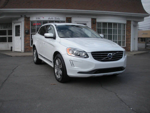 2017 Volvo XC60 Inscription AWD photo