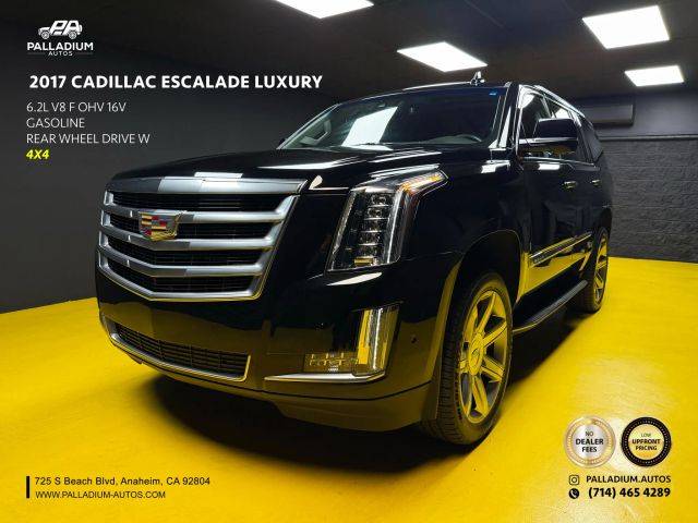 2017 Cadillac Escalade Luxury 4WD photo