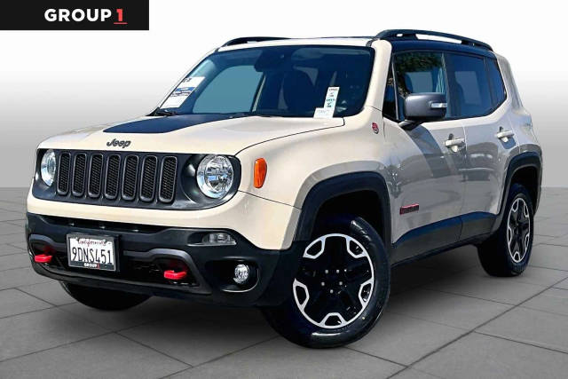 2016 Jeep Renegade Trailhawk 4WD photo