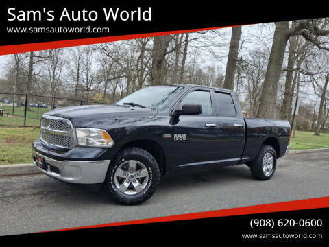 2016 Ram 1500 SLT 4WD photo