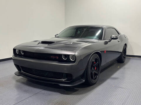 2016 Dodge Challenger SRT Hellcat RWD photo