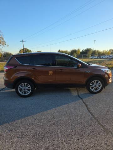 2017 Ford Escape SE 4WD photo