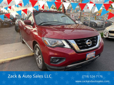 2017 Nissan Pathfinder S FWD photo