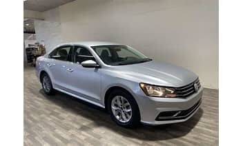 2017 Volkswagen Passat 1.8T SE FWD photo