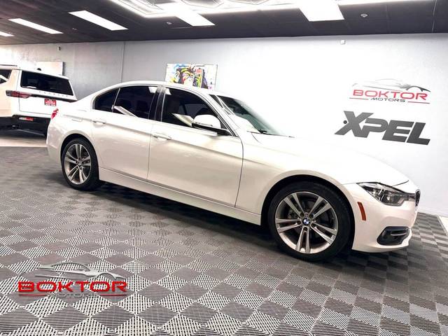 2017 BMW 3 Series 330i RWD photo