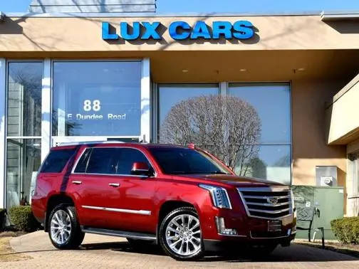 2017 Cadillac Escalade Luxury 4WD photo