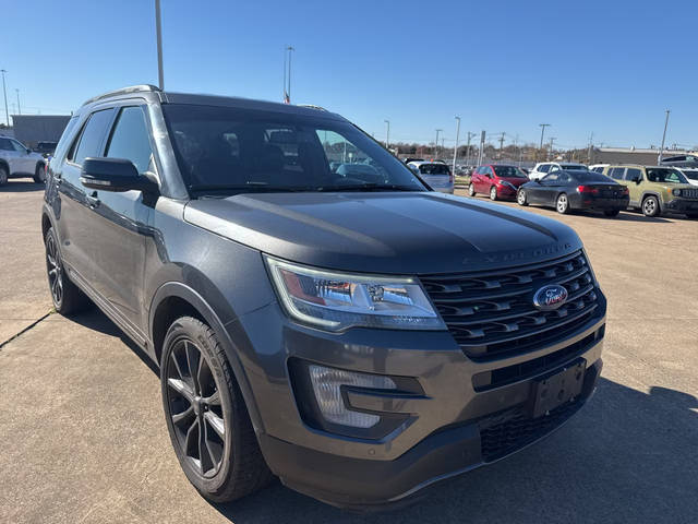 2017 Ford Explorer XLT FWD photo