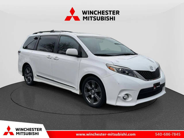 2017 Toyota Sienna SE Premium FWD photo