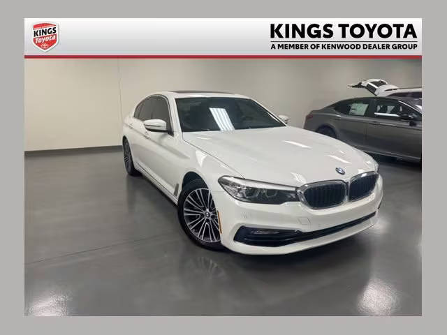 2017 BMW 5 Series 530i RWD photo