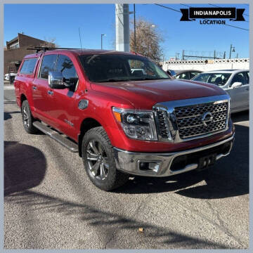 2017 Nissan Titan SL 4WD photo