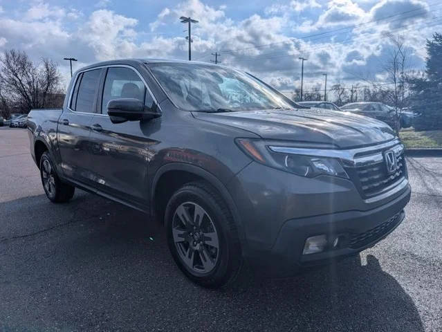 2017 Honda Ridgeline RTL-T AWD photo