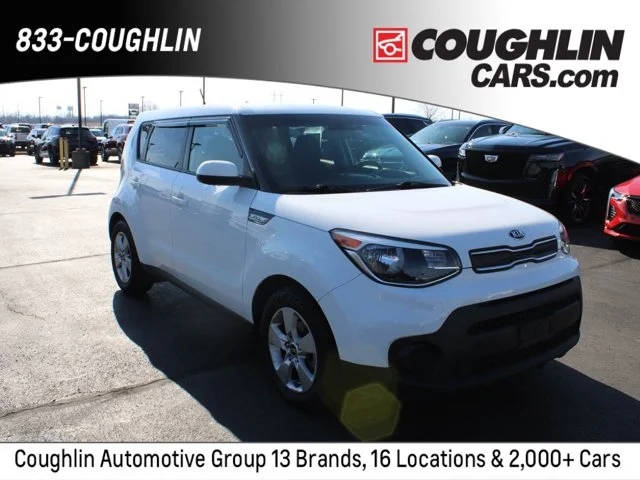 2017 Kia Soul Base FWD photo