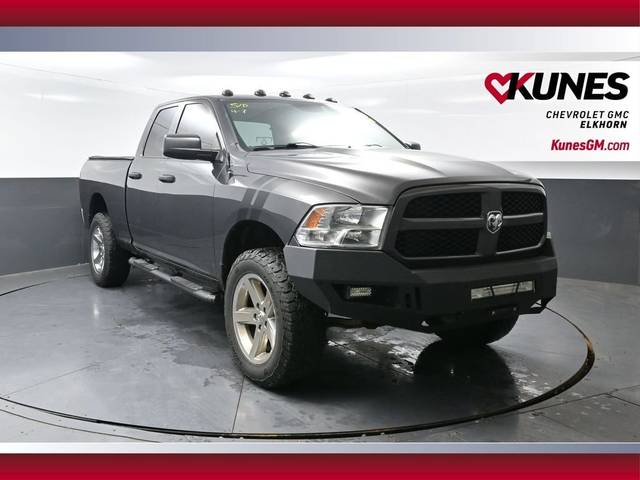 2017 Ram 1500 Express 4WD photo