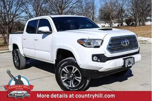 2017 Toyota Tacoma TRD Sport 4WD photo