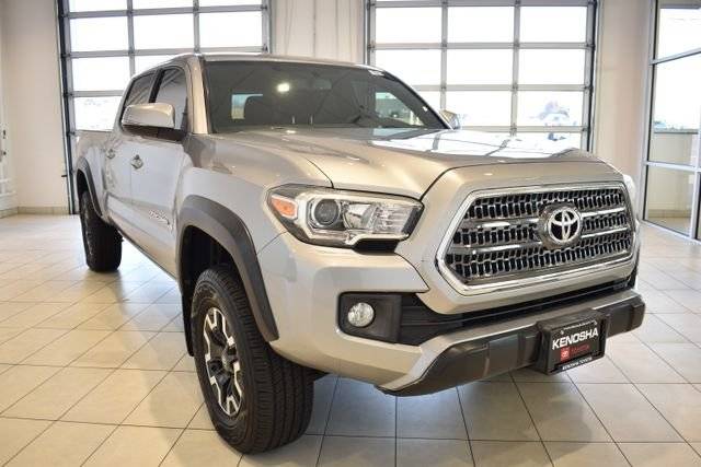 2017 Toyota Tacoma TRD Off Road 4WD photo