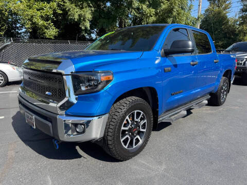 2017 Toyota Tundra SR5 4WD photo