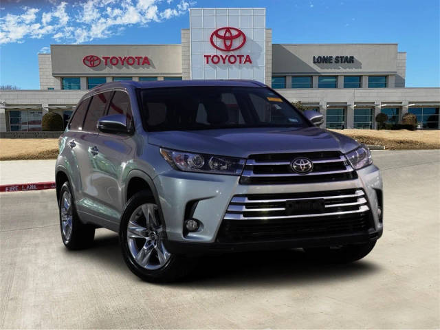 2017 Toyota Highlander Limited FWD photo