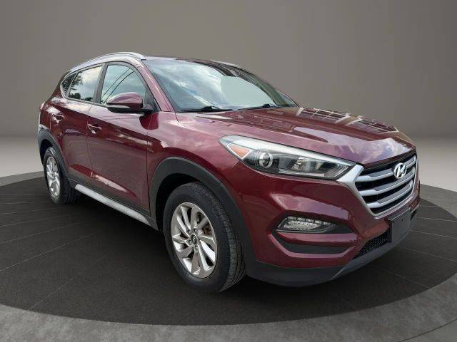 2017 Hyundai Tucson SE Plus AWD photo