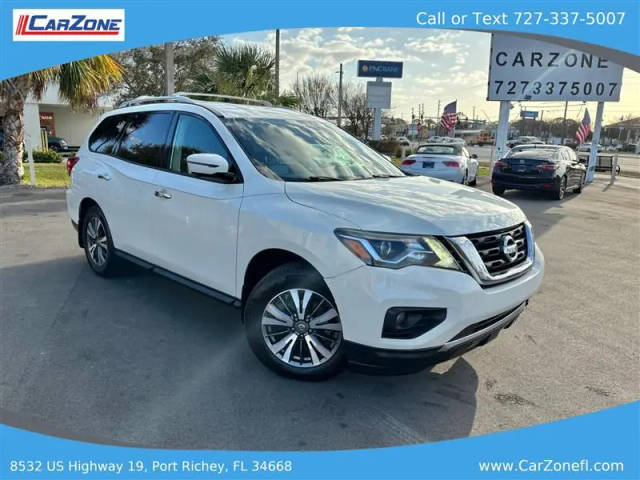 2017 Nissan Pathfinder SL FWD photo