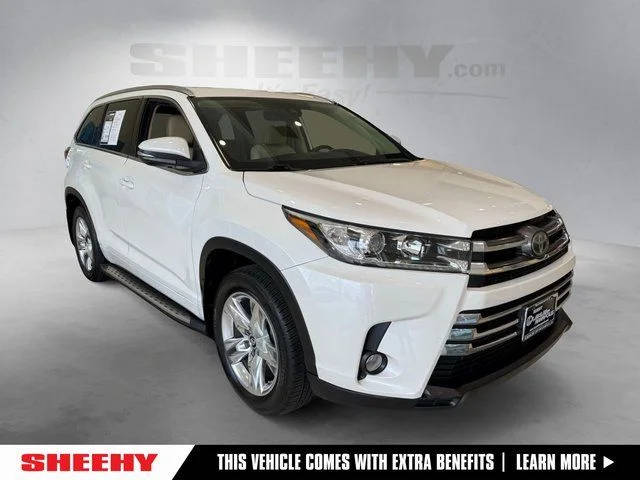 2017 Toyota Highlander Limited FWD photo