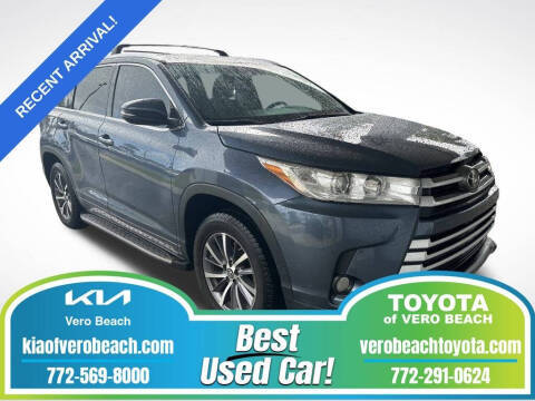 2017 Toyota Highlander XLE FWD photo