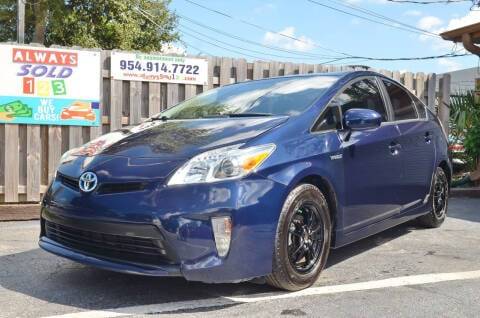 2015 Toyota Prius Two FWD photo