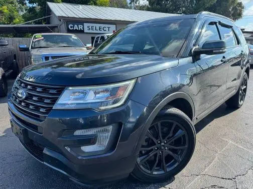 2017 Ford Explorer XLT 4WD photo