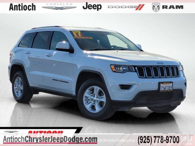 2017 Jeep Grand Cherokee Laredo 4WD photo