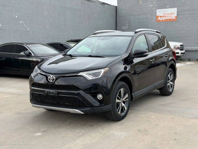 2016 Toyota RAV4 XLE AWD photo