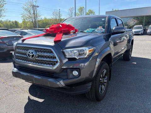 2017 Toyota Tacoma TRD Sport 4WD photo