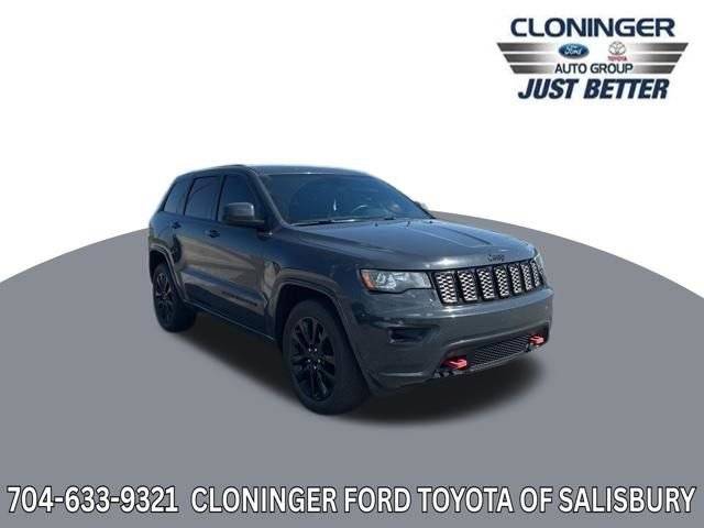 2017 Jeep Grand Cherokee Altitude 4WD photo