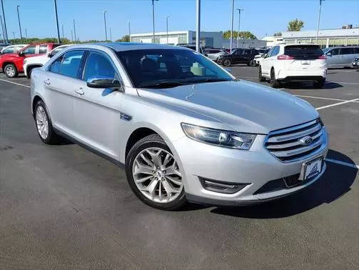 2016 Ford Taurus Limited FWD photo