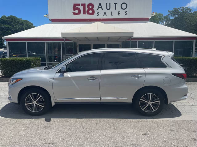 2017 Infiniti QX60  FWD photo