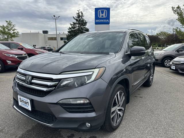 2017 Honda Pilot Touring AWD photo