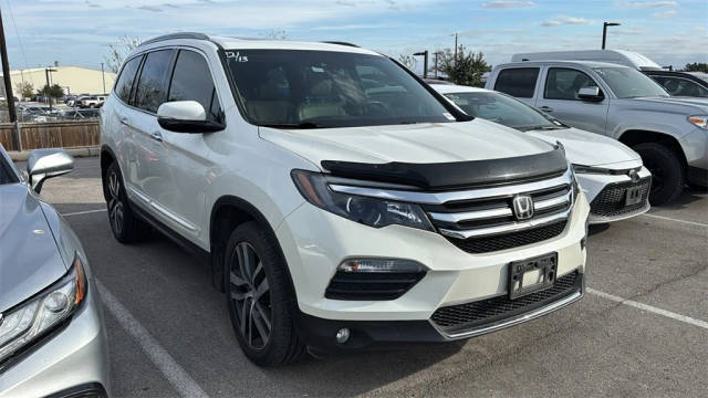 2017 Honda Pilot Elite AWD photo