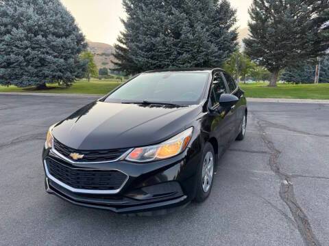 2017 Chevrolet Cruze LS FWD photo