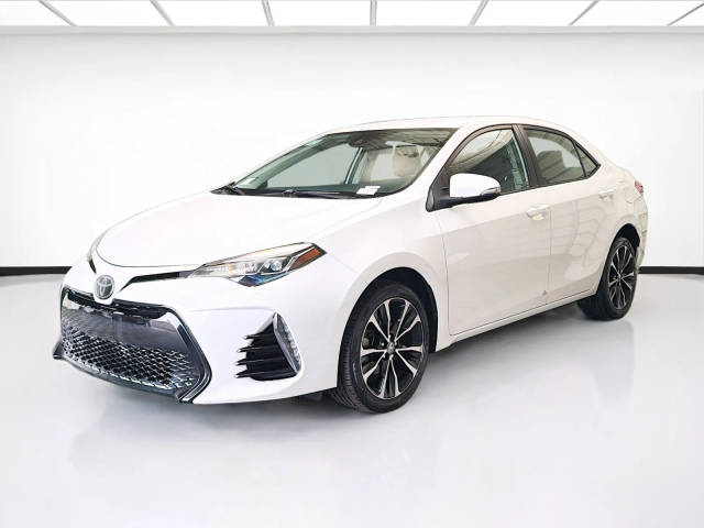 2017 Toyota Corolla SE FWD photo