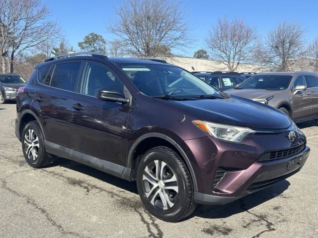 2017 Toyota RAV4 LE AWD photo