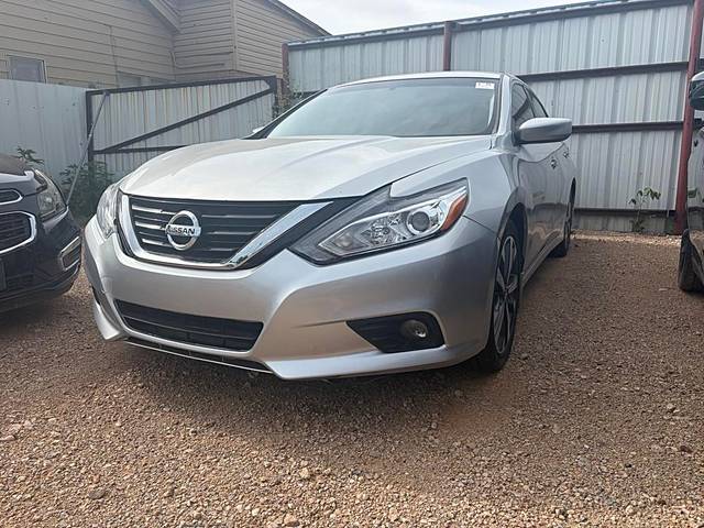 2017 Nissan Altima 2.5 SR FWD photo