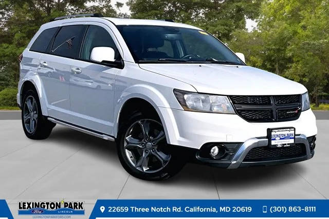 2017 Dodge Journey Crossroad Plus FWD photo