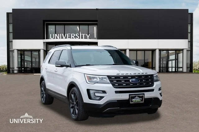 2017 Ford Explorer XLT FWD photo