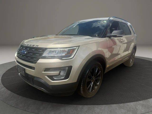 2017 Ford Explorer XLT 4WD photo