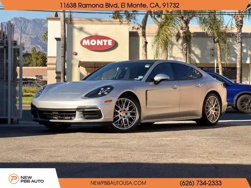 2017 Porsche Panamera 4 AWD photo