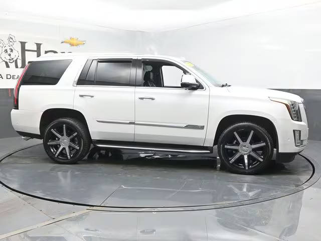 2017 Cadillac Escalade Premium Luxury 4WD photo