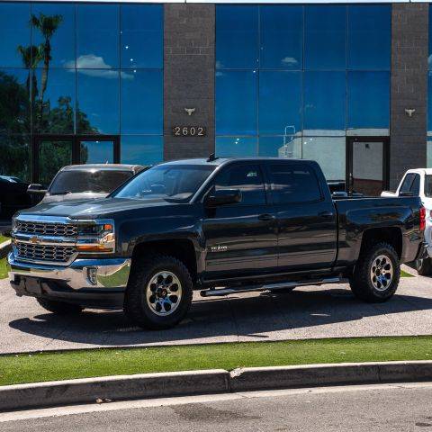 2017 Chevrolet Silverado 1500 LT RWD photo