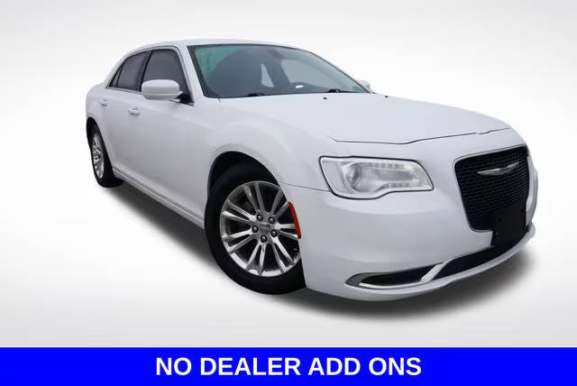 2017 Chrysler 300 Limited RWD photo