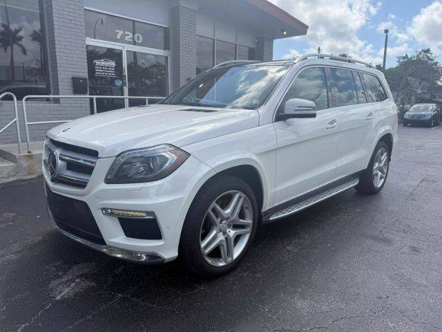 2015 Mercedes-Benz GL-Class GL 550 AWD photo